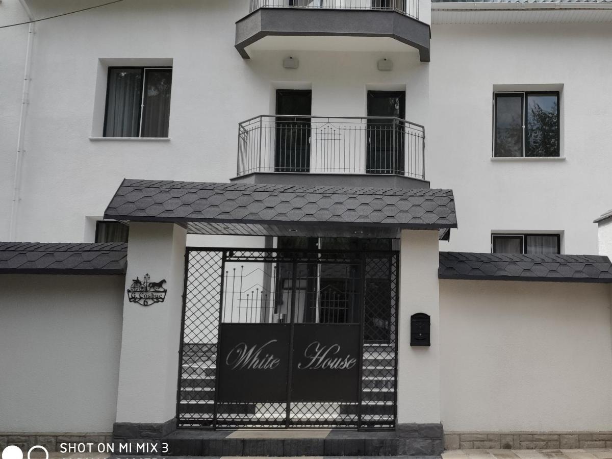 Aparthotel White House Balti Exterior foto